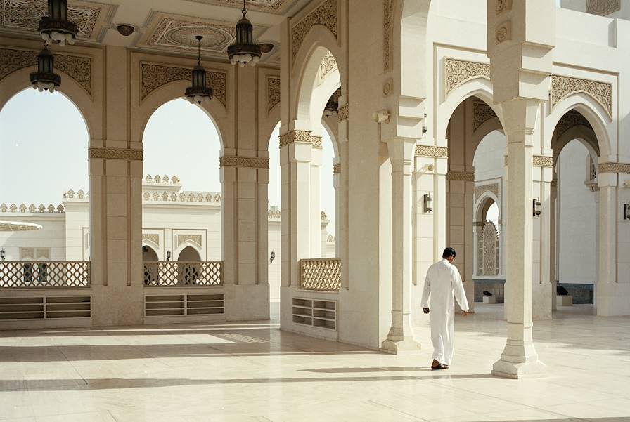 Itineraries United Arab Emirates - Dubai - Abu Dhabi