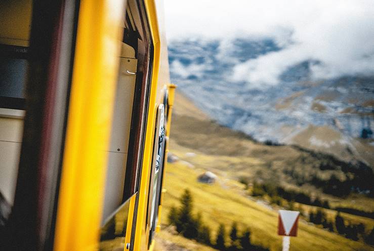 Itineraries Switzerland - Lausanne - Bern - Basel