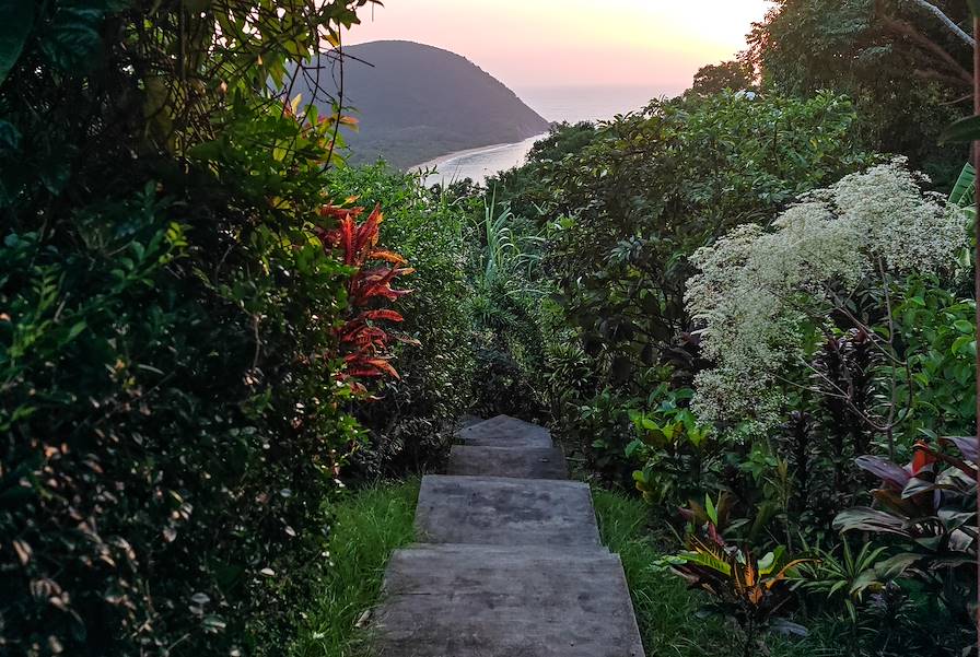 Itineraries Guadeloupe - Basse-Terre - Deshaies - Trois-Rivières - Grande-Terre - Sainte-Anne