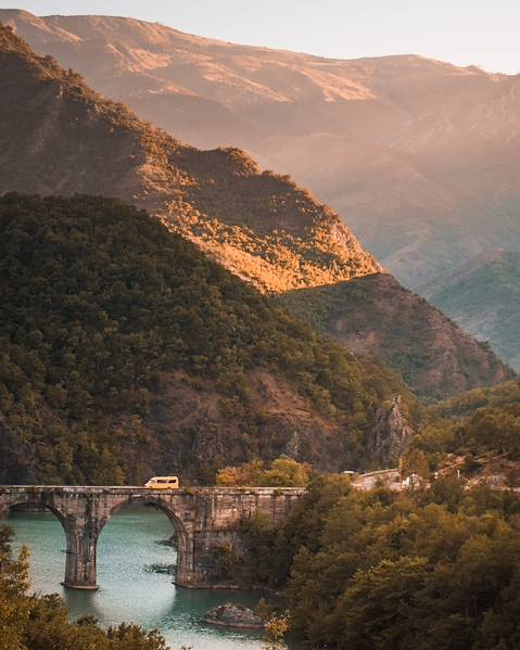 Itineraries Albania - Lin - Korçë - Gjirokastër - Qeparo - Berat - Tirana