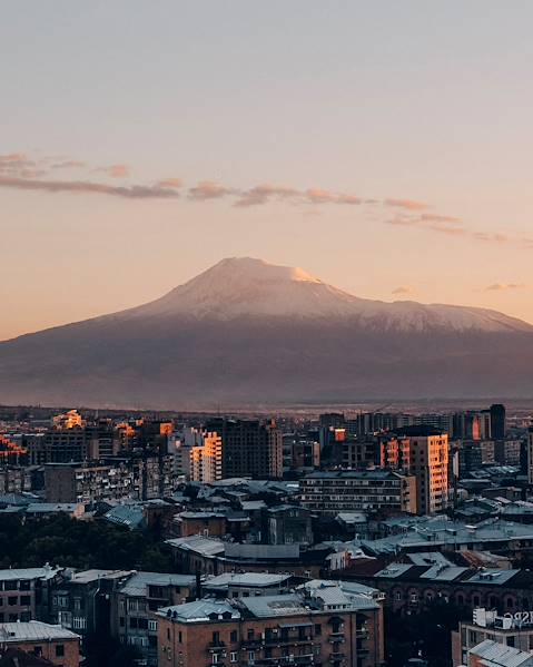Itineraries Armenia - Yerevan - Dilijan - Georgia - Tbilisi - Stepantsminda - Telavi