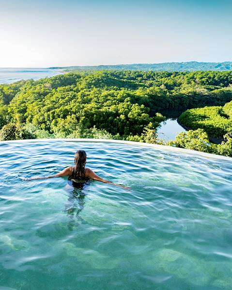 Itineraries Costa Rica - Central Valley - Volcano Region - Pacific Coast
