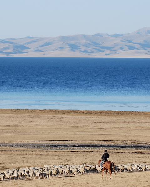 Itineraries Kyrgyzstan - Bishkek - Chon Kemin - Song Kul - Suusamyr