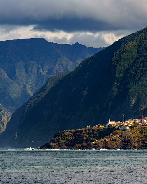 Itineraries Portugal - Madeira - Funchal - Porto Moniz - Santana